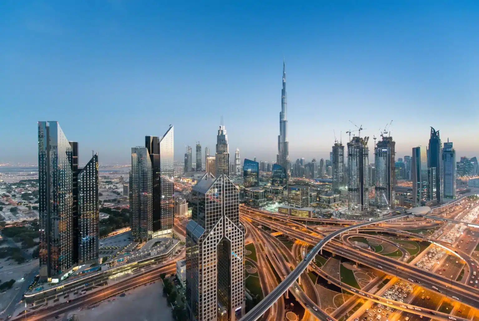 Viaja a Dubai desde Miami con Dviaje Online